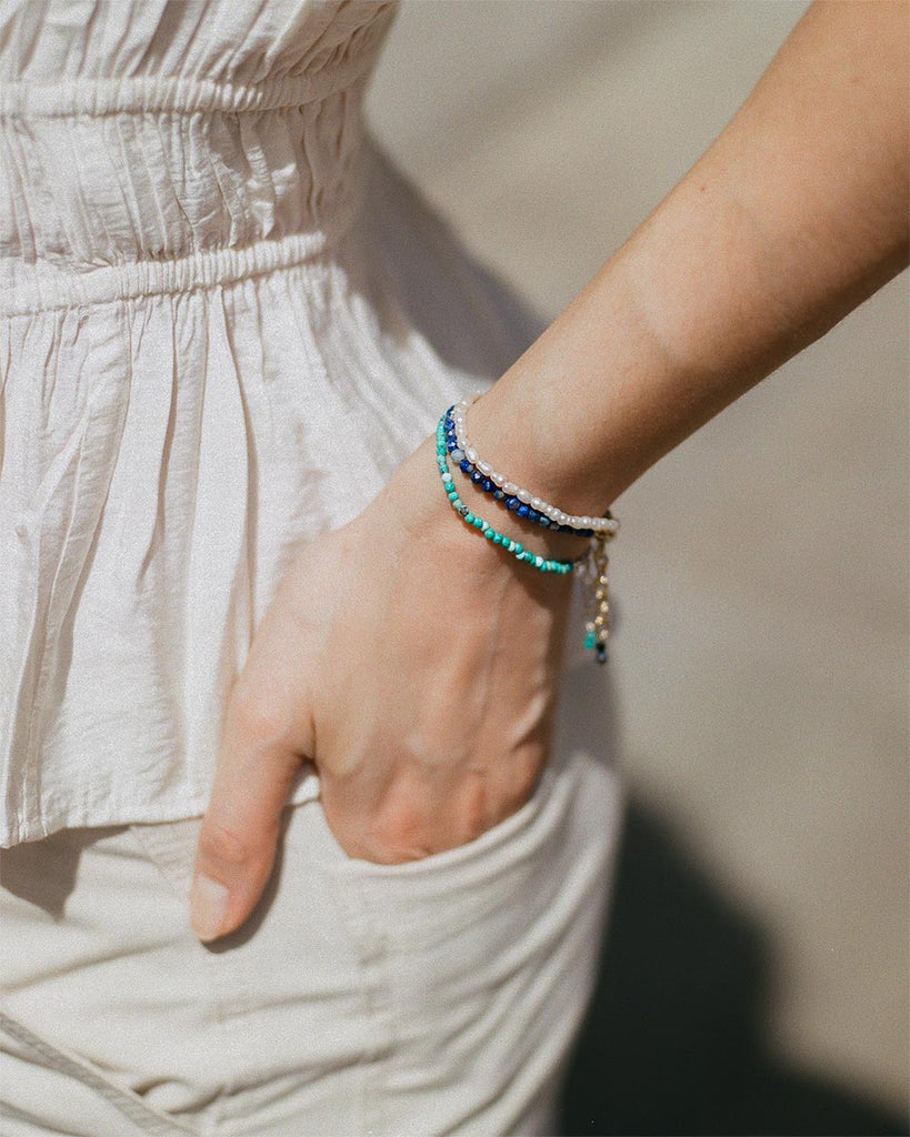 turquoise beaded bracelet handstrung on silk thread handcrafted in London with 925 sterling silver by Maya Magal London